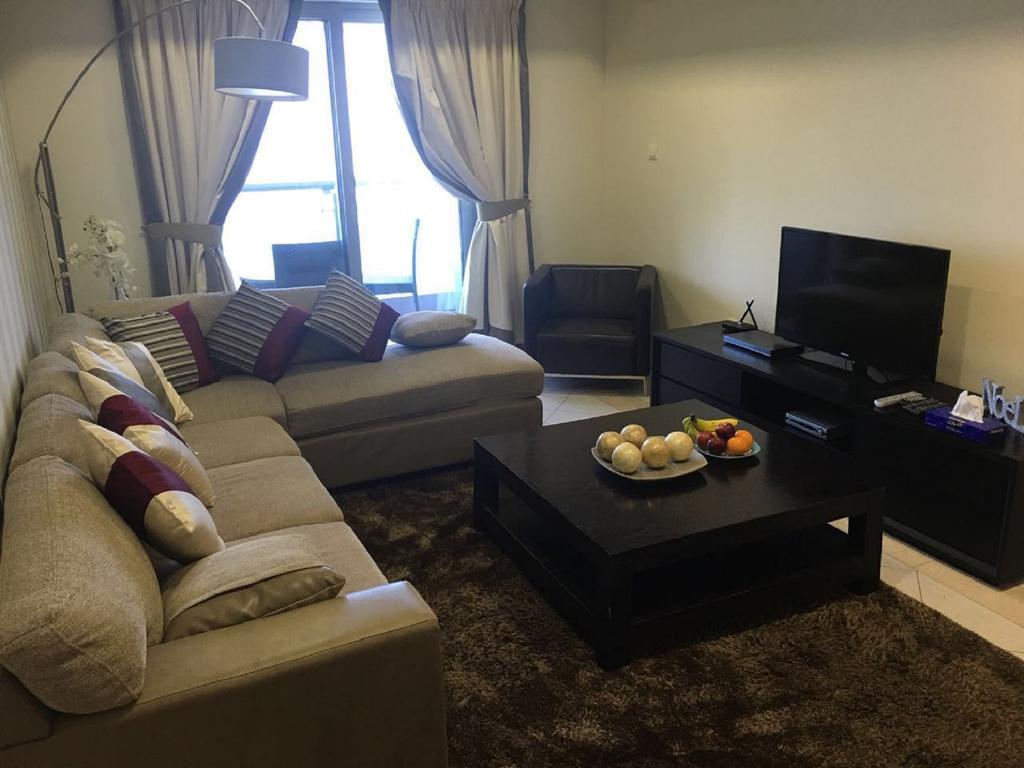 Apartment World's Tallest Tower - Princess Tower Dubai