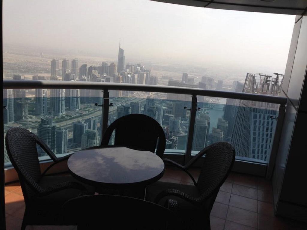 Apartment World's Tallest Tower - Princess Tower Dubai